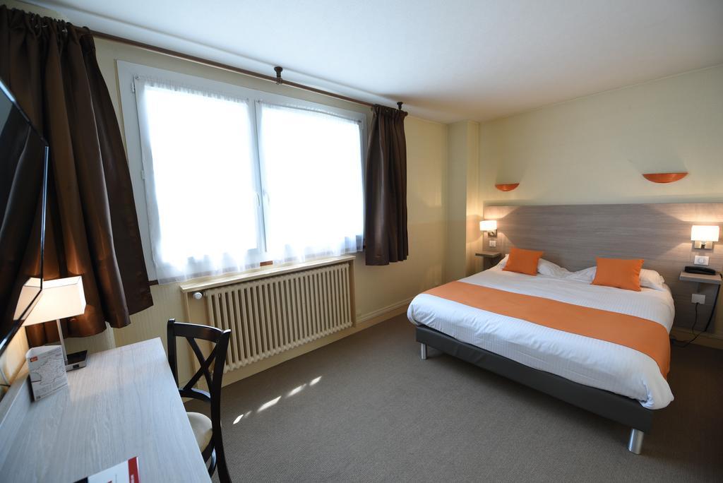 Hotel Continental Вьерзон Экстерьер фото